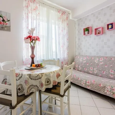 Mladen Apartment *