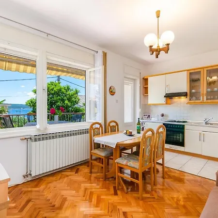 Mladen Apartment